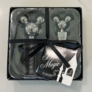 Disney wine opener/wine stopper - NWT